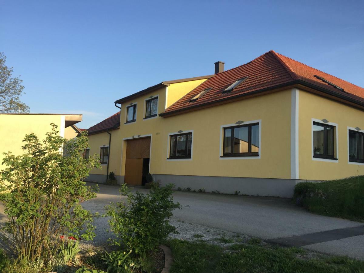 Amstetter'S Ferienwohnung Waldenstein  Zewnętrze zdjęcie